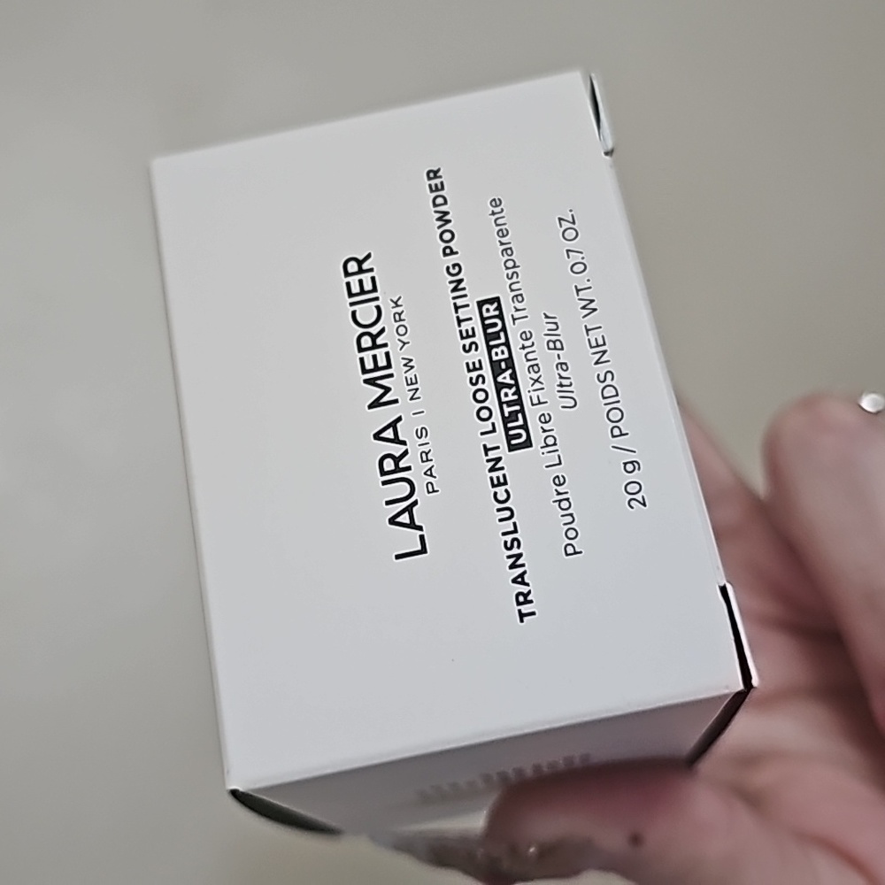 Laura Mercier, loose powder shade, honey.